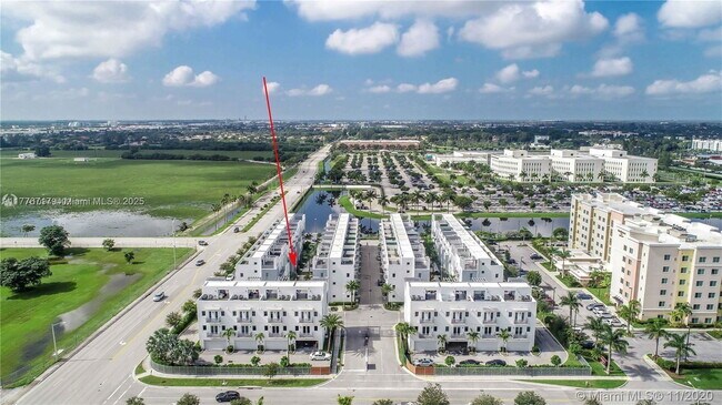9108 NW 33rd St in Doral, FL - Building Photo - Building Photo