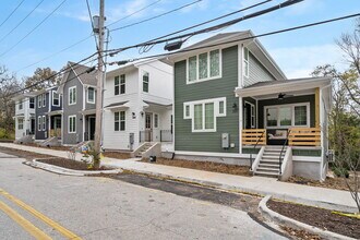 349 W Rock St in Fayetteville, AR - Foto de edificio - Building Photo