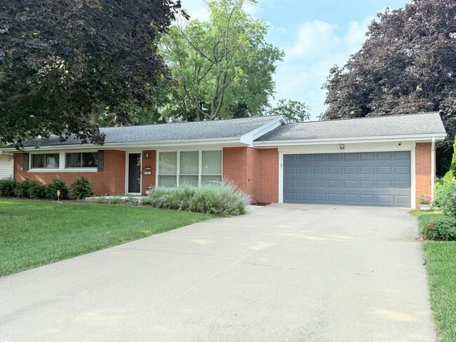 property at 207 Ivanhoe Way