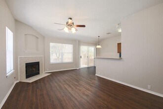 14904 Antique Finish Dr in Pflugerville, TX - Building Photo - Building Photo