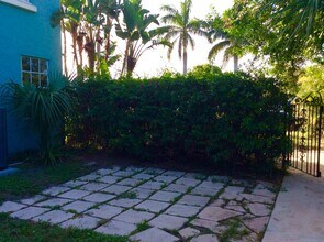 382 Ellamar Rd in West Palm Beach, FL - Building Photo - Building Photo