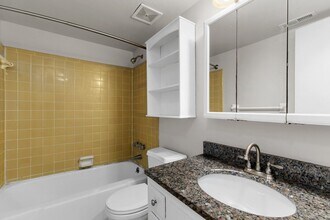 Donegal Place in Birmingham, AL - Foto de edificio - Interior Photo