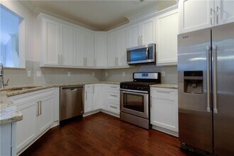 5555 Bright Cross Wy in Suwanee, GA - Building Photo - Building Photo