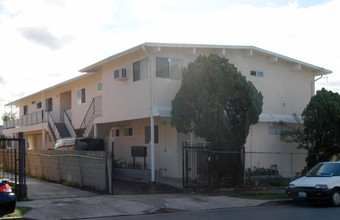 1174 Mariposa Ave in Los Angeles, CA - Building Photo - Building Photo