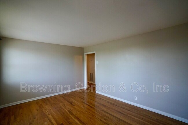 2101 Eastwood Ave in Nashville, TN - Building Photo - Building Photo