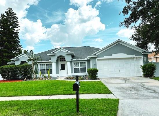 9020 Lake Coventry Ct in Gotha, FL - Foto de edificio - Building Photo