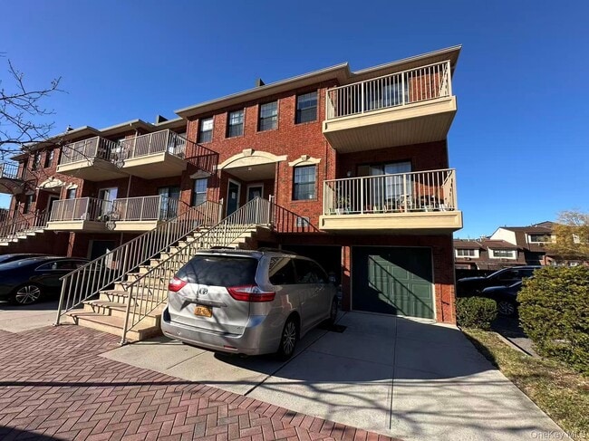 property at 2-16A Constitution Pl