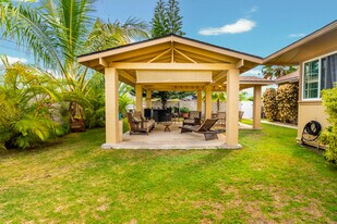 408 N Kainalu Dr in Kailua, HI - Building Photo