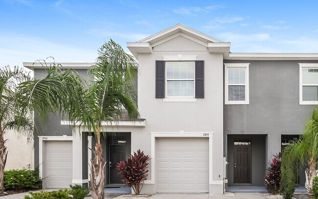 2893 Peony Pr Ln in Wesley Chapel, FL - Foto de edificio - Building Photo