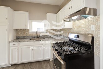 136 N White Ave in Kansas City, MO - Foto de edificio - Building Photo