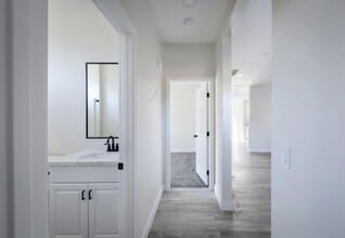 310 Ohio Dr in Bakersfield, CA - Building Photo - Building Photo