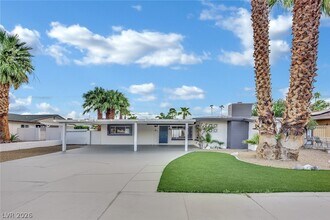 2325 Sombrero Dr in Las Vegas, NV - Building Photo - Building Photo