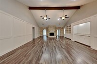 3315 Redwood Lodge Dr in Humble, TX - Foto de edificio - Building Photo