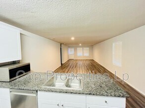 4235 Mesa Cove in San Antonio, TX - Building Photo - Building Photo