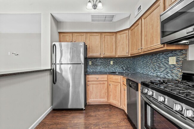 9496 Convent Ln in Philadelphia, PA - Foto de edificio - Building Photo