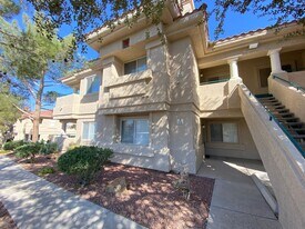 384 Sunward Dr in Henderson, NV - Building Photo