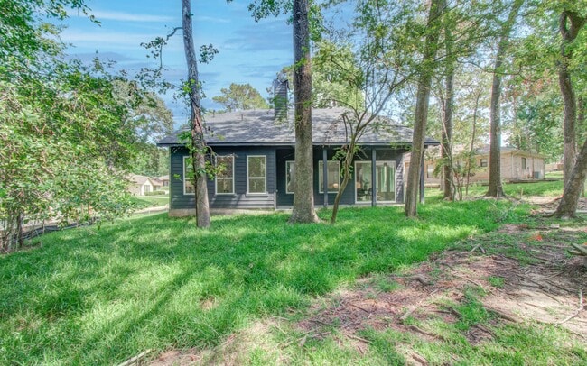 property at 1802 Rollingwood Dr
