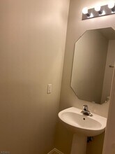 258 Riverwalk Way in Clifton, NJ - Building Photo - Building Photo