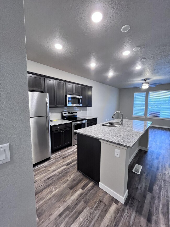 property at 4743 W Santa Fe Ln