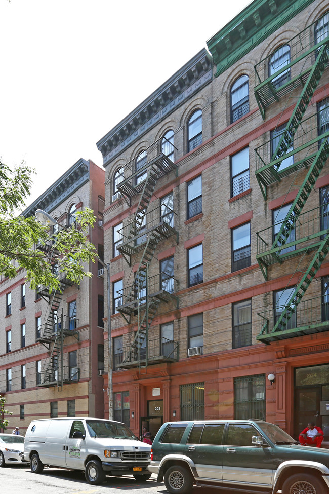 202 W 149th St in New York, NY - Foto de edificio - Building Photo