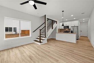 21201 Portsmouth Cove in Lago Vista, TX - Building Photo - Building Photo