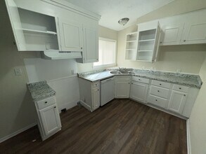 3320 Ridgeland Dr in Jackson, MS - Foto de edificio - Building Photo