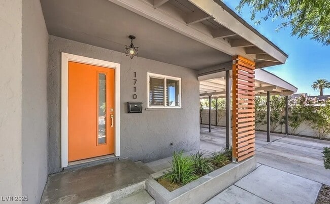 property at 1710 S 10th St