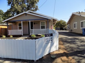 1010-1012 Grand Ave in Santa Rosa, CA - Building Photo - Building Photo