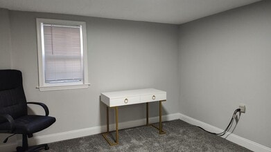2105 Woodberry St in Hyattsville, MD - Building Photo - Building Photo