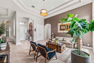114 Carmela Ct in Jupiter, FL - Foto de edificio - Building Photo
