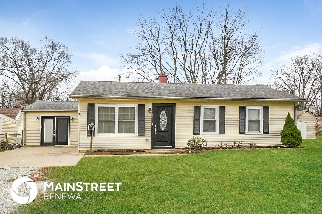 51 Sunset Mnr Dr in Mooresville, IN - Foto de edificio