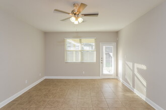 11328 Silver Rose in San Antonio, TX - Foto de edificio - Building Photo