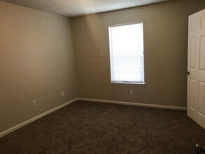 592 Hill Ln in Niceville, FL - Building Photo - Building Photo