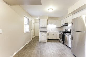 3436 Julie Ln in Indianapolis, IN - Building Photo - Building Photo