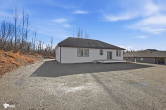 1890 S Endeavor St in Wasilla, AK - Building Photo - Building Photo