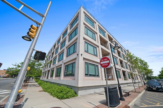 property at 601 Heck St