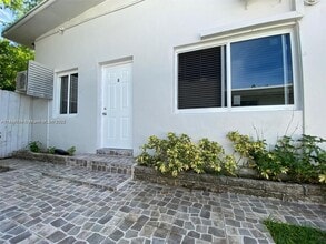 60 NE 78th St in Miami, FL - Building Photo - Building Photo