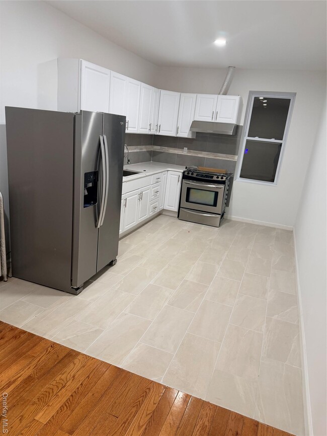 31-09 102nd St in Queens, NY - Building Photo - Building Photo