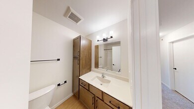 Pinnacle Townhomes in Sioux Falls, SD - Foto de edificio - Building Photo