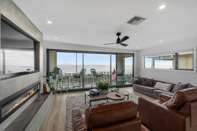 3470 Carlsbad Blvd in Carlsbad, CA - Building Photo - Building Photo