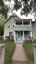1239 Forest Rd in New Haven, CT - Building Photo