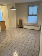 51 S Clinton St, Unit Fl 2 in Poughkeepsie, NY - Building Photo - Building Photo