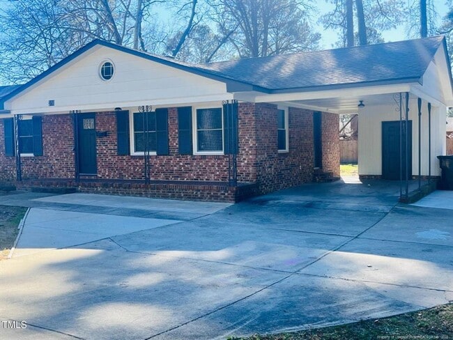 property at 318 Mc Pherson Rd