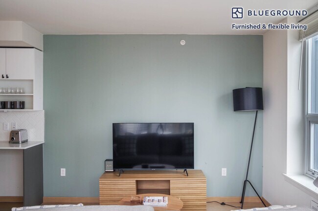 311 Cedar St in Seattle, WA - Building Photo - Building Photo