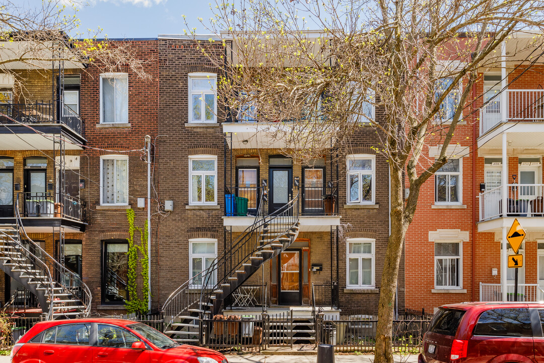 2704 De Rozel Rue in Montréal, QC - Building Photo