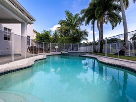 862 Sunflower Cir in Weston, FL - Foto de edificio - Building Photo