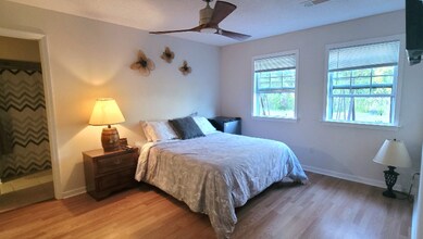 332 Woodley Rd in Savannah, GA - Building Photo - Building Photo