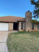 6209 Live Oak Trail in Abilene, TX - Building Photo