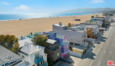 1341 Palisades Beach Rd in Santa Monica, CA - Building Photo - Building Photo