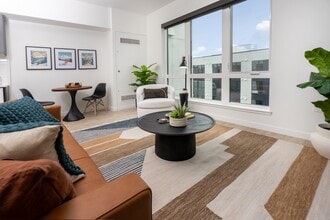 Copal in Bellevue, WA - Foto de edificio - Building Photo